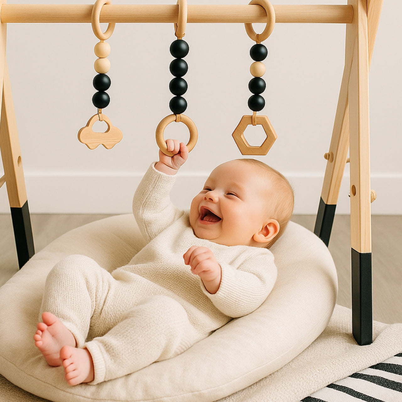 temps-eveil-bebe-heureux-avec-arche-nordique-noire-bois-pliable-installation-facile-nouveau-ne-bebe-0-3-mois-6-9-mois-jouets-montessori-idee-cadeau-utile-naissance