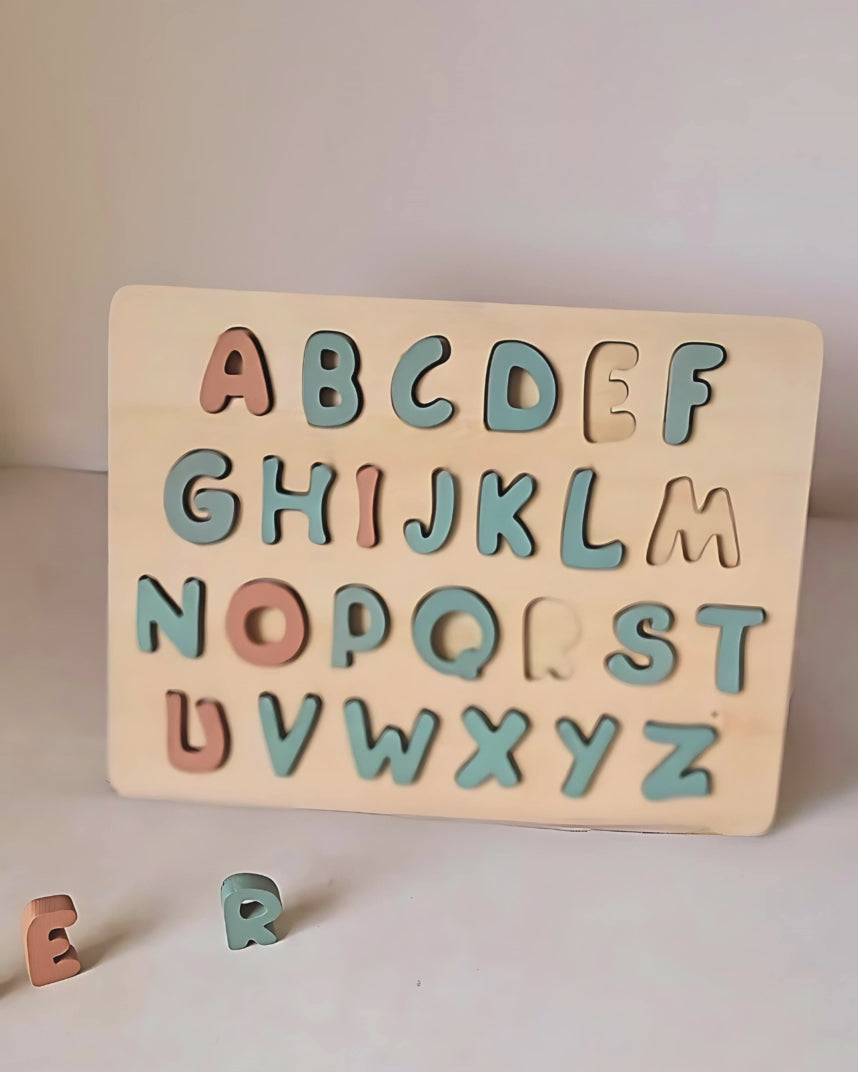 Puzzle alphabet en bois